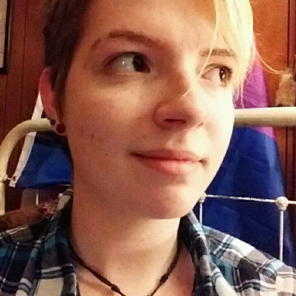 Meet your Posher, Ezra - Picture 1 of 1